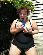 This round big lady is ready to have some fun